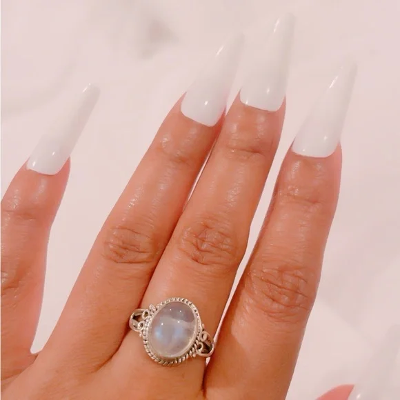 Natural Rainbow Moonstone 925 Sterling Silver Ring - Picture 3 of 4